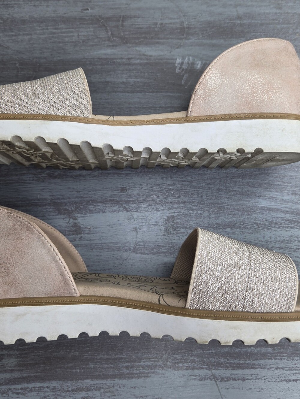 Mootsies Tootsies Penelope Women's Neutral Beige/metallic Slip-On Slide Sandals
